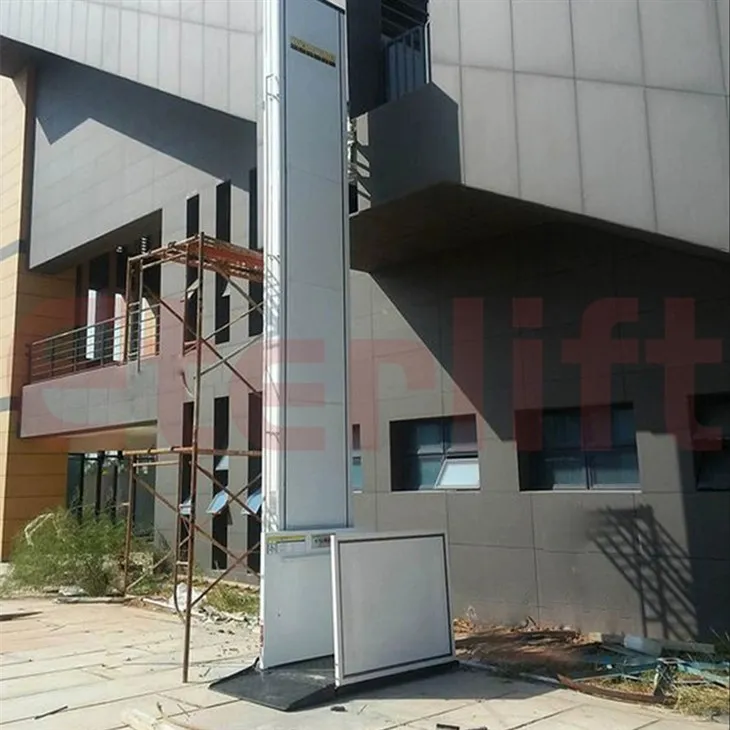 Ascensor de cadira de rodes per a escales de garatge